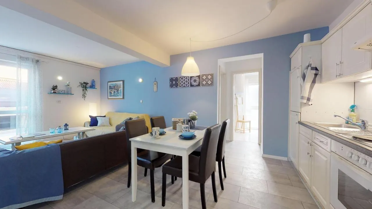 Apartman Stella Deluxe Superior 5 Star Apartment, Your Piece Of Heaven By The Sea & Park, With Sea View